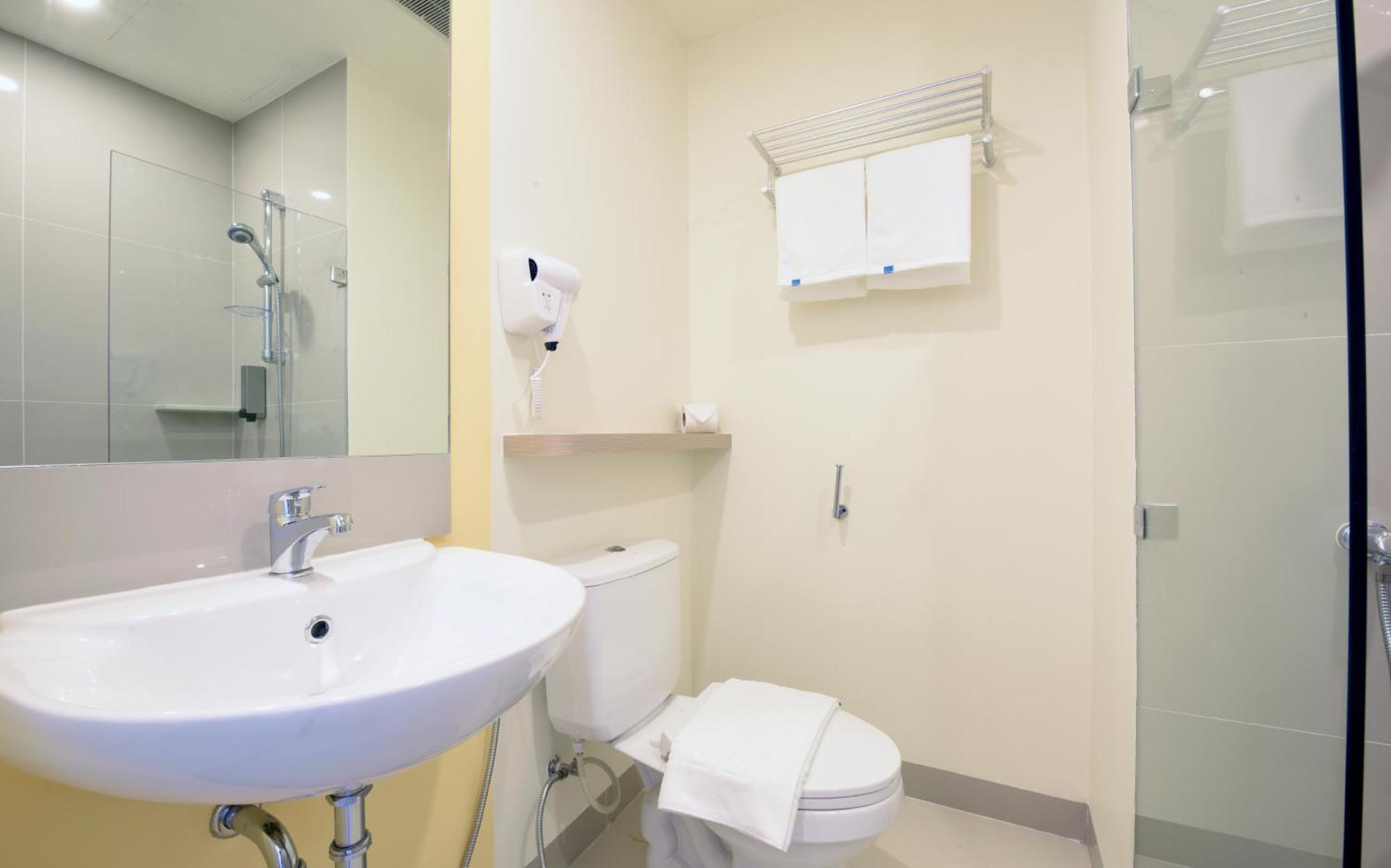 Hop Inn Hotel Alabang Manila Muntinlupa City Стая снимка